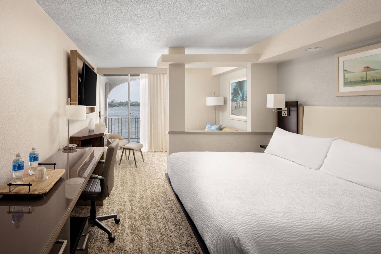 Fairfield Inn And Suites By Marriott Palm Beach Exterior foto
